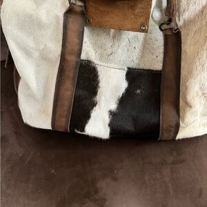 STS ranchwear duffel, carried twice..too small for my needs